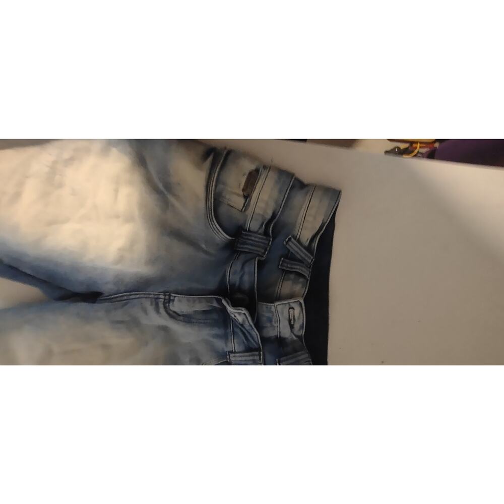 Shorts - Picture 4 of 12